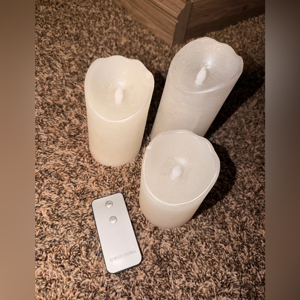 LED FLAMELESS CANDLES (3)